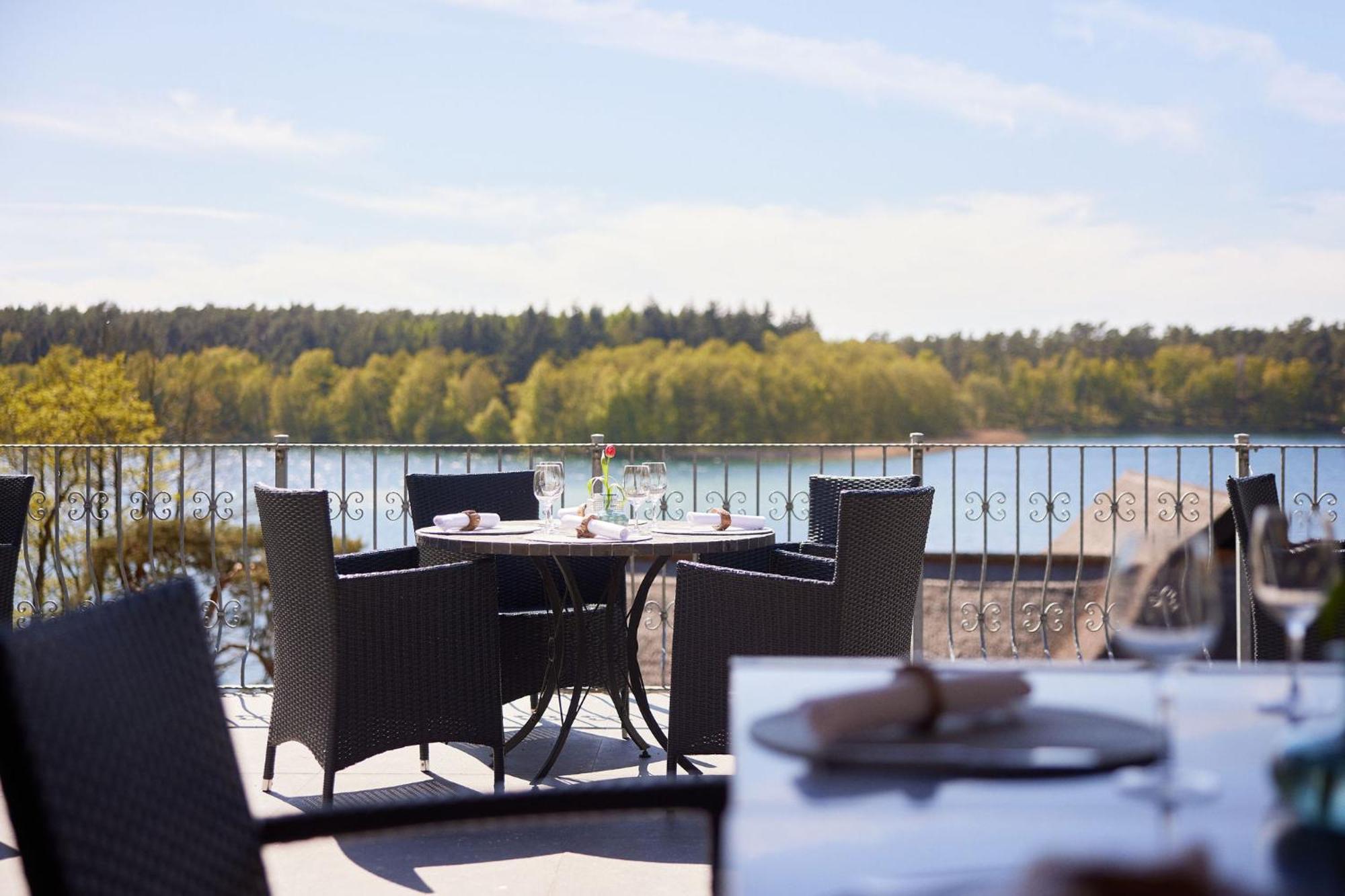 Van Der Valk Naturresort Drewitz Nossentiner Huette Zewnętrze zdjęcie
